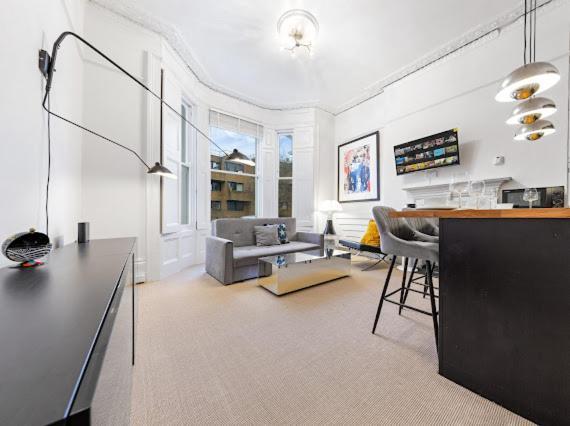 Portobello Large Snug Лондон Екстериор снимка