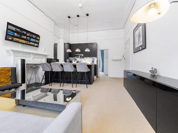 Portobello Large Snug Лондон Екстериор снимка