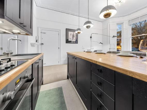 Portobello Large Snug Лондон Екстериор снимка
